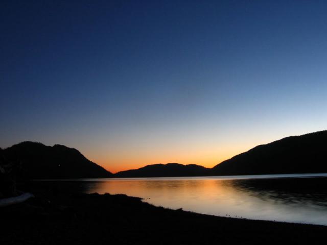 Late season sunset @ Nitinat
