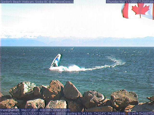 Gordon's Webcam, May 17, 2007
Windsurfing in Canada.
Can someone identify him please?  Tx.
