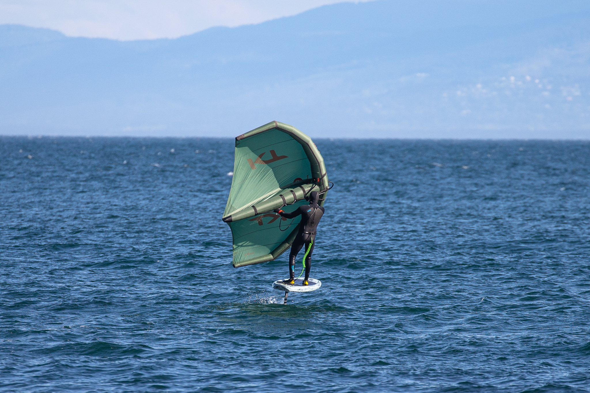 First day at Ross Bay in years
Quick Demo of new 2022 KT and Goya foil gear

Photos by: Winddoctor
